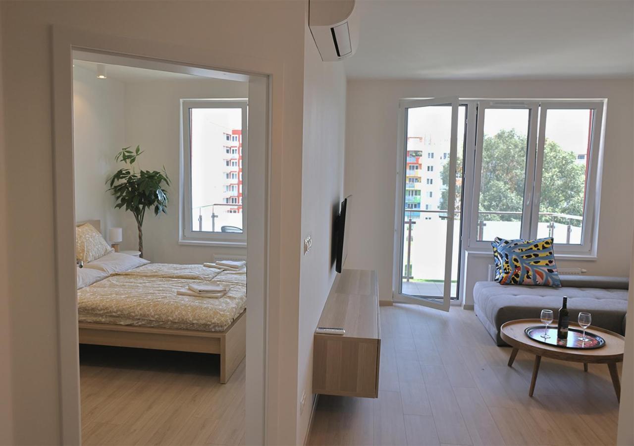 New Cozy 2 Room Pink Apartment Bratislava 058 Exterior foto